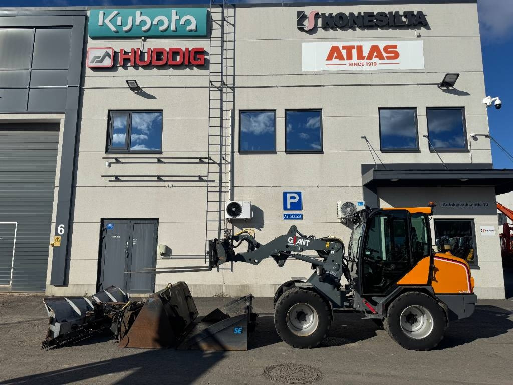 GiANT V 6004 T - Compact loader: picture 1 GiANT V 6004 T - Compact loader: picture 1