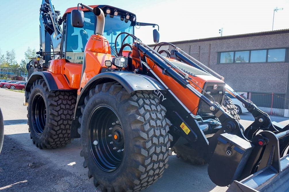 Huddig 1370 City EX-DEMO Myyty! Sold! - Backhoe loader: picture 4 Huddig 1370 City EX-DEMO Myyty! Sold! - Backhoe loader: picture 4