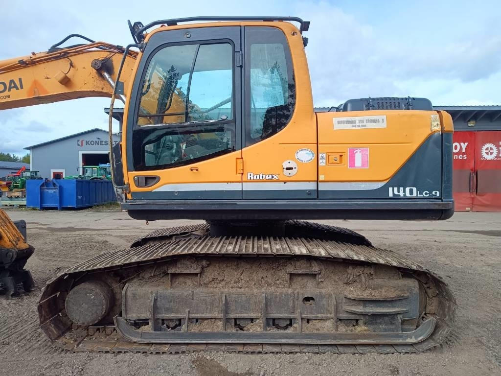 Hyundai R140LCM-9 METSÄMALLI KALLISTAJALLA - Crawler excavator: picture 2 Hyundai R140LCM-9 METSÄMALLI KALLISTAJALLA - Crawler excavator: picture 2