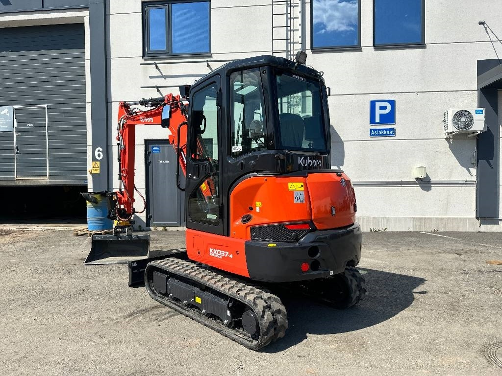 Kubota KX037-4 PYÖRITTÄJÄLLÄ - Mini excavator: picture 2 Kubota KX037-4 PYÖRITTÄJÄLLÄ - Mini excavator: picture 2