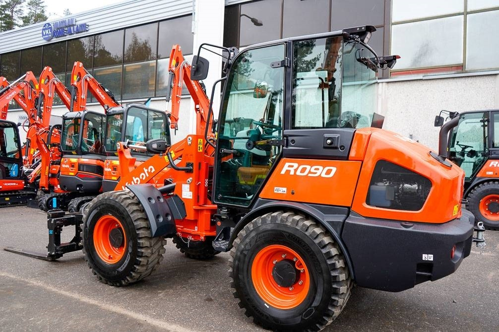 Wheel loader Kubota R090 VARUSTELTU: picture 10