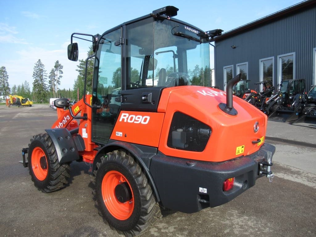 Kubota R090W UUTUUSMALLI - Wheel loader: picture 3 Kubota R090W UUTUUSMALLI - Wheel loader: picture 3