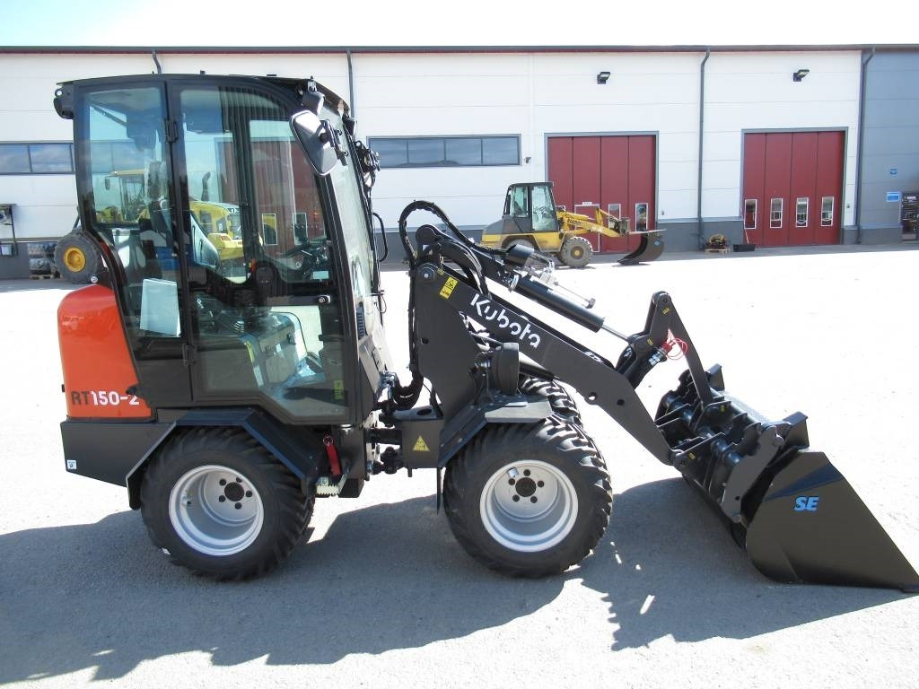 Kubota RT150-2 PIENKUORMAAJA, UUSI - Compact loader: picture 5 Kubota RT150-2 PIENKUORMAAJA, UUSI - Compact loader: picture 5