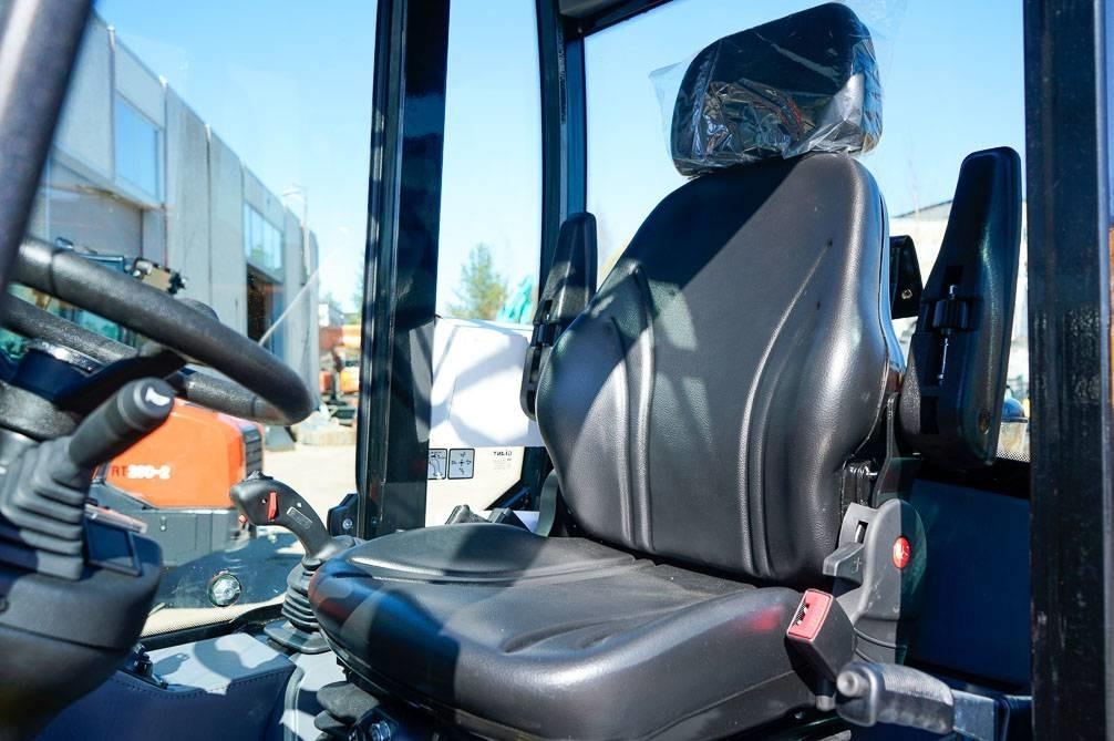 Compact loader Kubota RT250-2 UUSI KONE!: picture 20