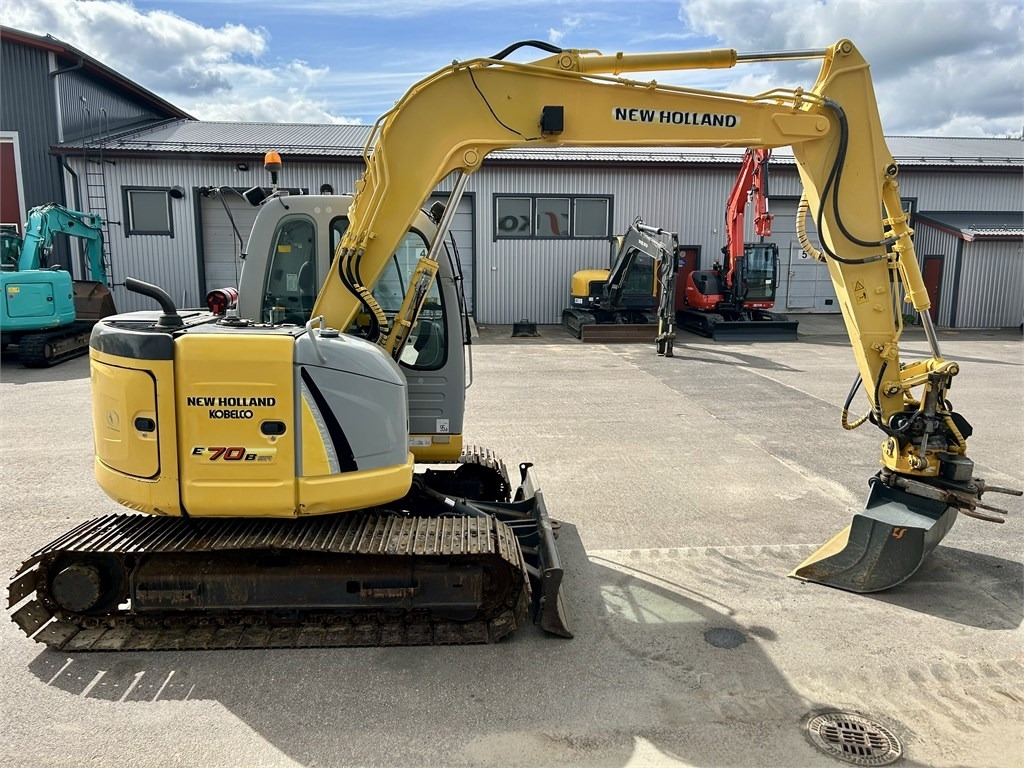 New Holland E 70BSR 2D MITTALAITTEET - Mini excavator: picture 5 New Holland E 70BSR 2D MITTALAITTEET - Mini excavator: picture 5