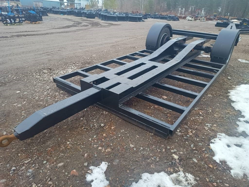 Traktorilavetti 6-8tn 1-akselinen  - Low loader trailer: picture 1 Traktorilavetti 6-8tn 1-akselinen  - Low loader trailer: picture 1