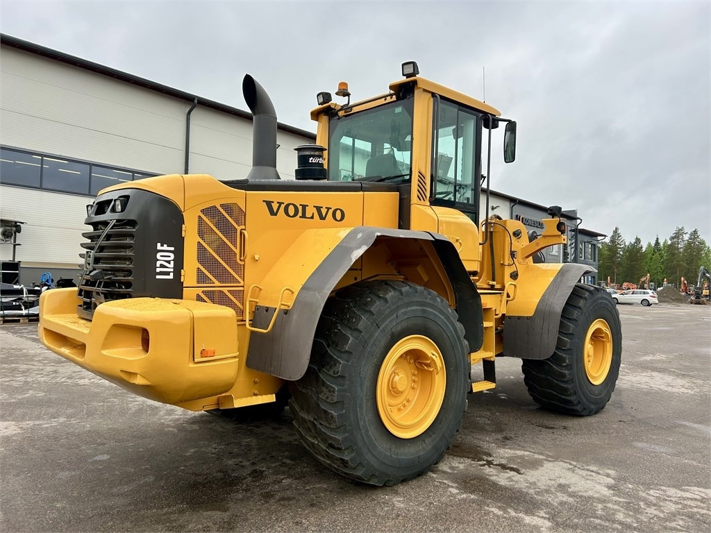 Volvo L120F LONG BOOM, VIPUOHJAUS - Wheel loader: picture 4 Volvo L120F LONG BOOM, VIPUOHJAUS - Wheel loader: picture 4