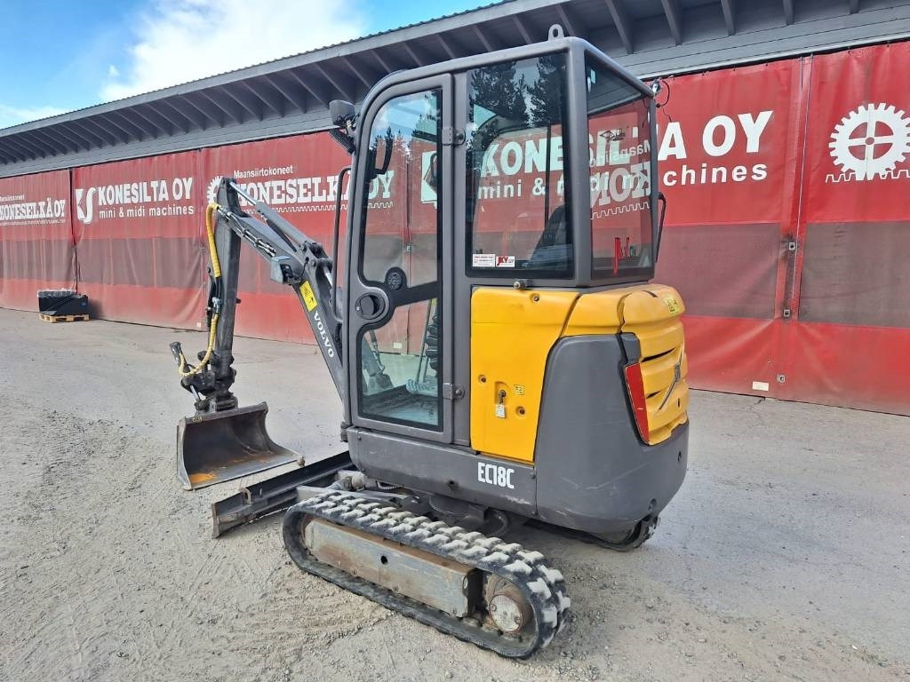 Volvo MYYTY! SOLD! EC18C KALLISTAJALLA - Mini excavator: picture 2 Volvo MYYTY! SOLD! EC18C KALLISTAJALLA - Mini excavator: picture 2