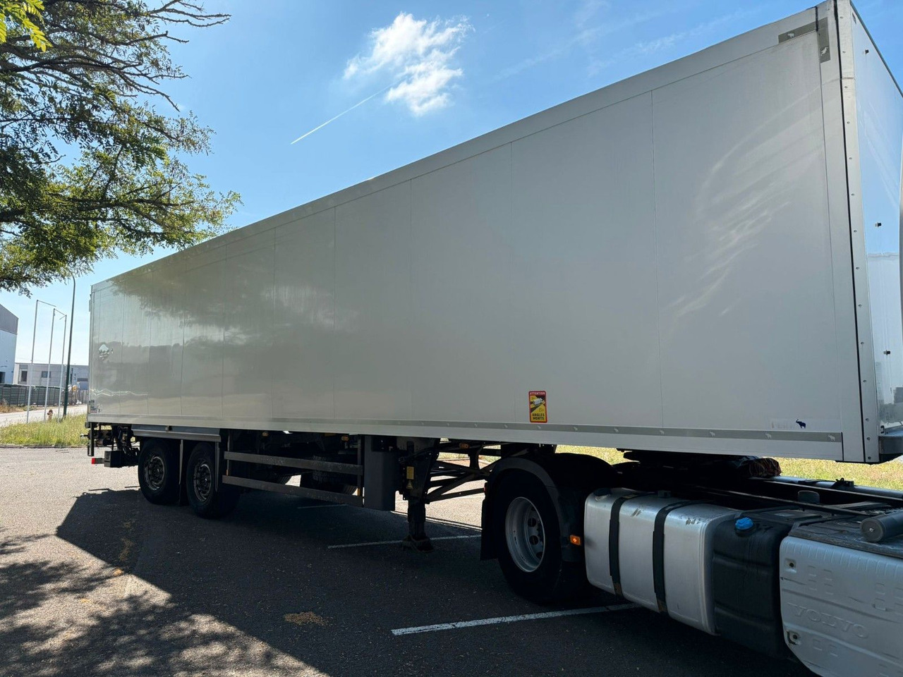 Schmitz Cargobull SKO 20. Dhollandia Lift. 2 Achsen. - Closed box semi-trailer: picture 5 Schmitz Cargobull SKO 20. Dhollandia Lift. 2 Achsen. - Closed box semi-trailer: picture 5