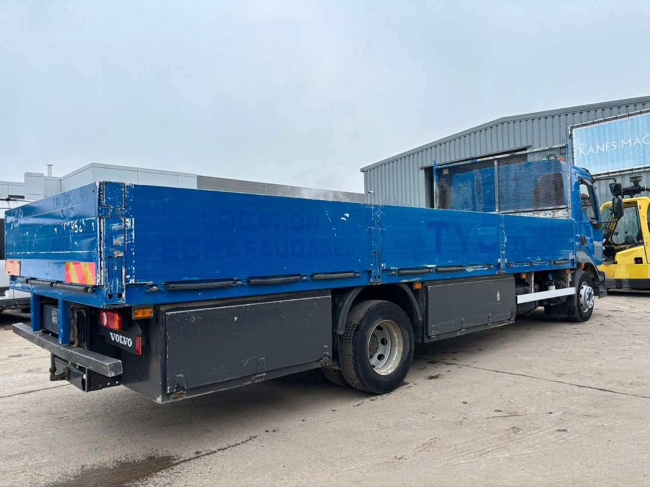 Volvo FL7-240. EU5. Volvo FL7-240. EU5. - Dropside/ Flatbed truck: picture 2 Volvo FL7-240. EU5. Volvo FL7-240. EU5. - Dropside/ Flatbed truck: picture 2