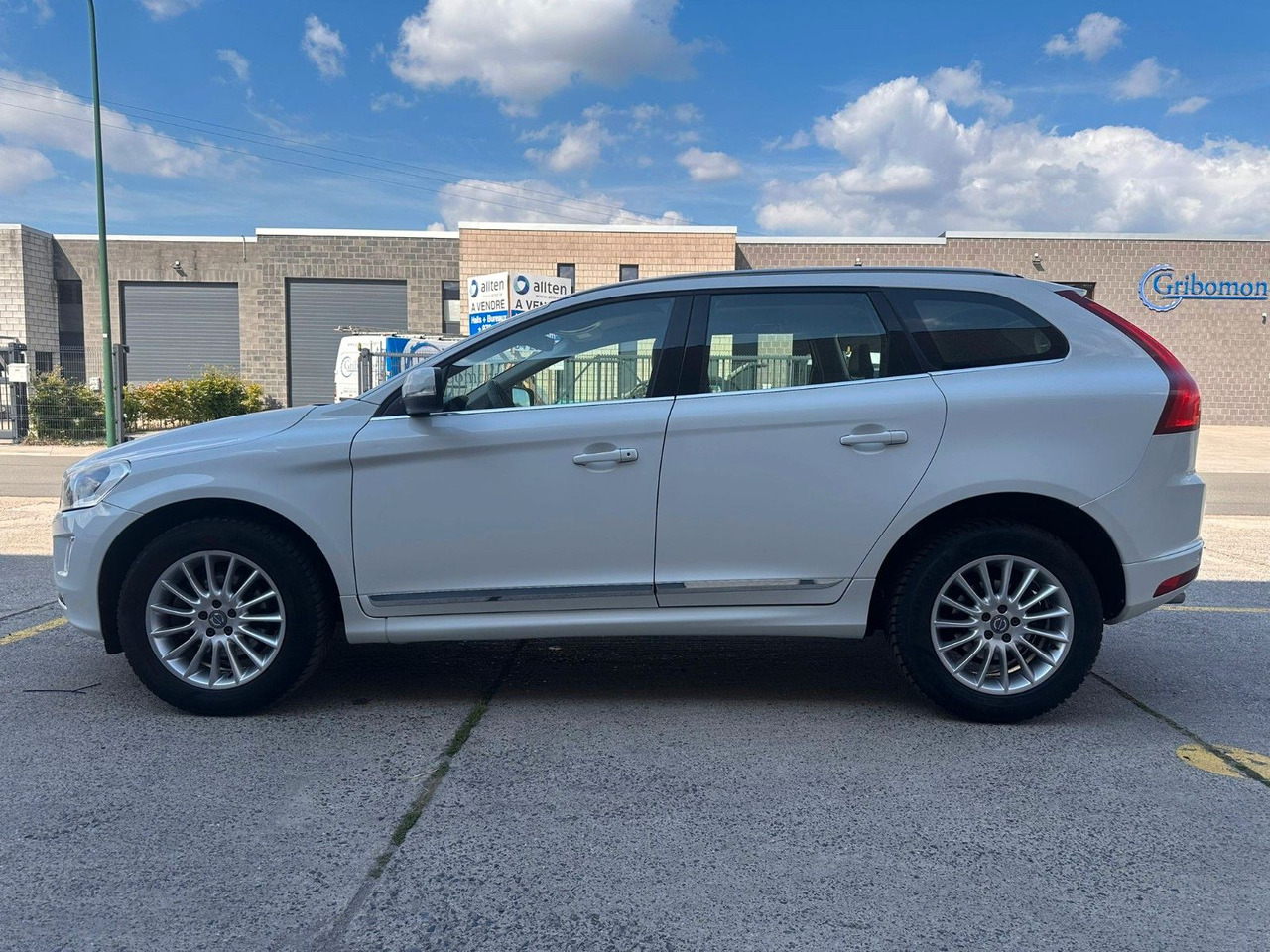 Volvo XC60 D3. Automatik. Klima. Kamera. Volleder. - SUV: picture 2 Volvo XC60 D3. Automatik. Klima. Kamera. Volleder. - SUV: picture 2