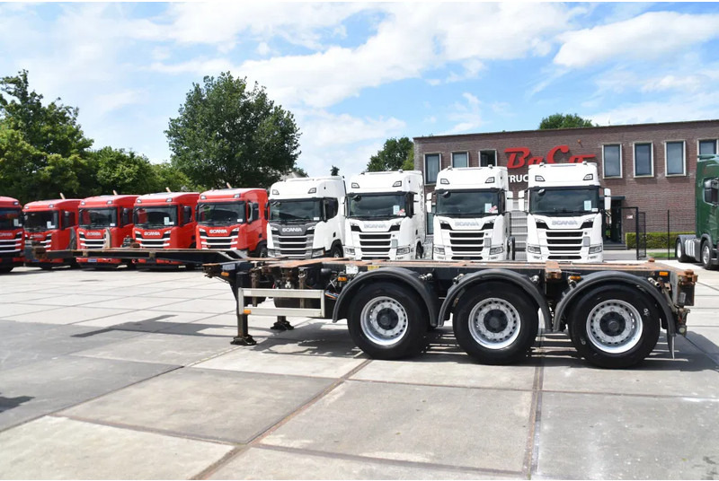 Pacton T3-010 - 2 x LIFT AXLE - BPW AXLES - DRUM BRAKES - 2 x EXTENDABLE - - Container transporter/ Swap body semi-trailer: picture 2 Pacton T3-010 - 2 x LIFT AXLE - BPW AXLES - DRUM BRAKES - 2 x EXTENDABLE - - Container transporter/ Swap body semi-trailer: picture 2