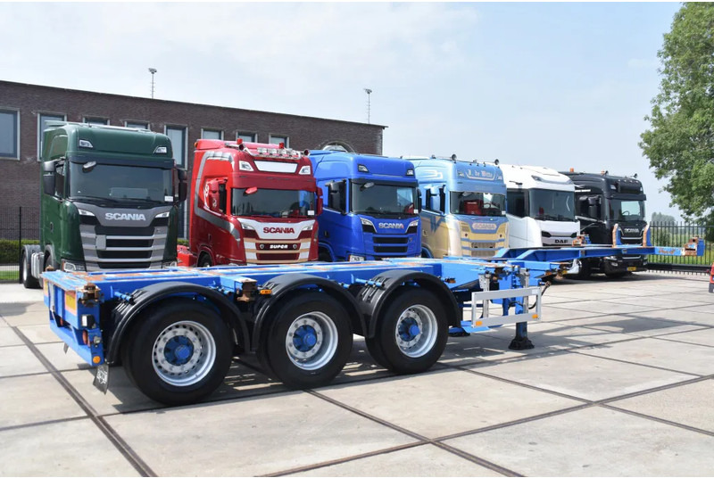 Pacton TXC343 - ALL CONNECTIONS - BPW AXLES - 2 x LIFT AXLES - DISC BRAKES - 2 x EXTENDABLE - - Container transporter/ Swap body semi-trailer: picture 2 Pacton TXC343 - ALL CONNECTIONS - BPW AXLES - 2 x LIFT AXLES - DISC BRAKES - 2 x EXTENDABLE - - Container transporter/ Swap body semi-trailer: picture 2