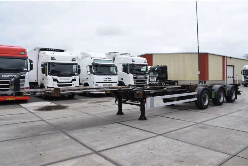 Renders ROC 16.27 CC - X STEERING - BPW AXLES - DISC BRAKES - - Container transporter/ Swap body semi-trailer: picture 4 Renders ROC 16.27 CC - X STEERING - BPW AXLES - DISC BRAKES - - Container transporter/ Swap body semi-trailer: picture 4