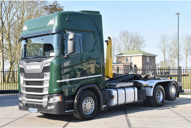 Scania S500 NGS 6x2*4 - HOOKLIFT SYSTEM - RETARDER - 298 TKM - PARK. AIRCO - WHEELBASE: 475 CM - PTO - GOOD CONDITION - - Hook lift truck: picture 2 Scania S500 NGS 6x2*4 - HOOKLIFT SYSTEM - RETARDER - 298 TKM - PARK. AIRCO - WHEELBASE: 475 CM - PTO - GOOD CONDITION - - Hook lift truck: picture 2