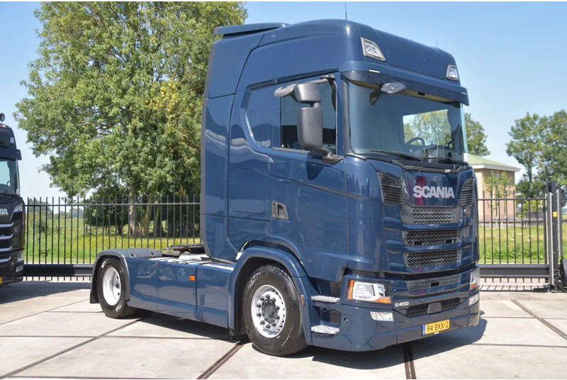 Scania S450 NGS 4x2NB - FULL AIR - RETARDER - ACC - AIRCO - 2 x FUEL TANKS - TOP CONDITION - - Tractor unit: picture 1 Scania S450 NGS 4x2NB - FULL AIR - RETARDER - ACC - AIRCO - 2 x FUEL TANKS - TOP CONDITION - - Tractor unit: picture 1