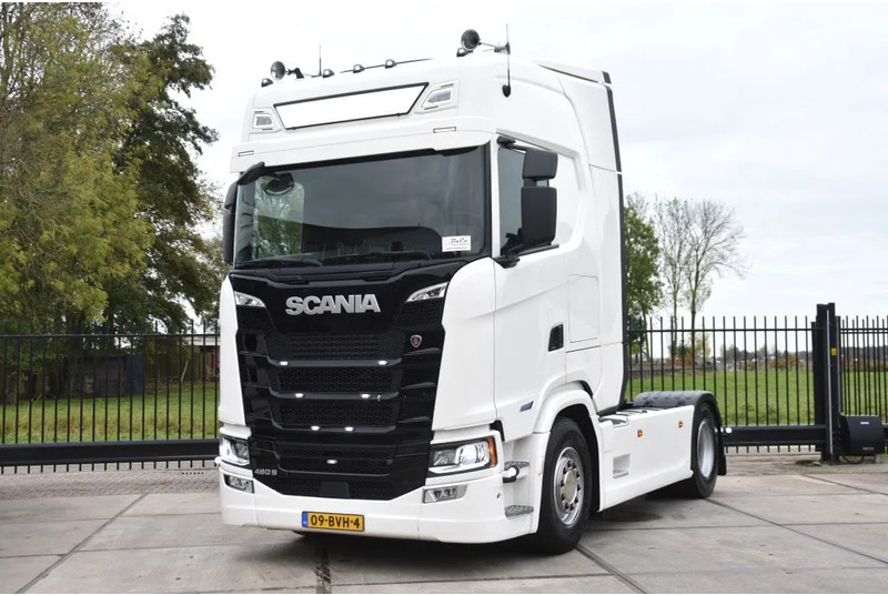 Scania S460 NGS 4x2NB - ONLY 108 TKM - FULL AIR - PARK. AIRCO - LEATHER SEATS - 2 x FUEL TANKS - LED LIGHTS - EXCELLENT CONDITION - - Tractor unit: picture 2 Scania S460 NGS 4x2NB - ONLY 108 TKM - FULL AIR - PARK. AIRCO - LEATHER SEATS - 2 x FUEL TANKS - LED LIGHTS - EXCELLENT CONDITION - - Tractor unit: picture 2
