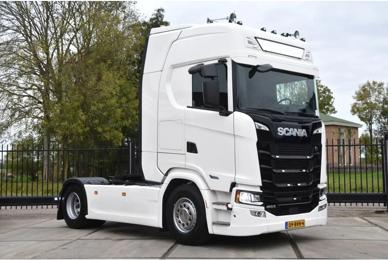 Scania S460 NGS 4x2NB - ONLY 108 TKM - FULL AIR - PARK. AIRCO - LEATHER SEATS - 2 x FUEL TANKS - LED LIGHTS - EXCELLENT CONDITION - - Tractor unit: picture 1 Scania S460 NGS 4x2NB - ONLY 108 TKM - FULL AIR - PARK. AIRCO - LEATHER SEATS - 2 x FUEL TANKS - LED LIGHTS - EXCELLENT CONDITION - - Tractor unit: picture 1