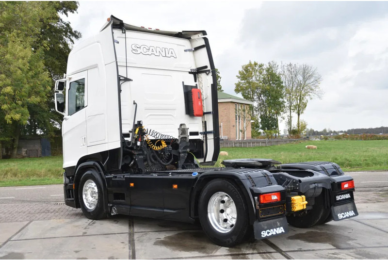 Scania S500 NGS 4x2NB - NEW TACHO - RETARDER - FULL AIR - PARK. AIRCO - 2 x FUEL TANKS - 4 POINT AIR SUSP. REAR - ALCOA'S - LED - - Tractor unit: picture 3 Scania S500 NGS 4x2NB - NEW TACHO - RETARDER - FULL AIR - PARK. AIRCO - 2 x FUEL TANKS - 4 POINT AIR SUSP. REAR - ALCOA'S - LED - - Tractor unit: picture 3