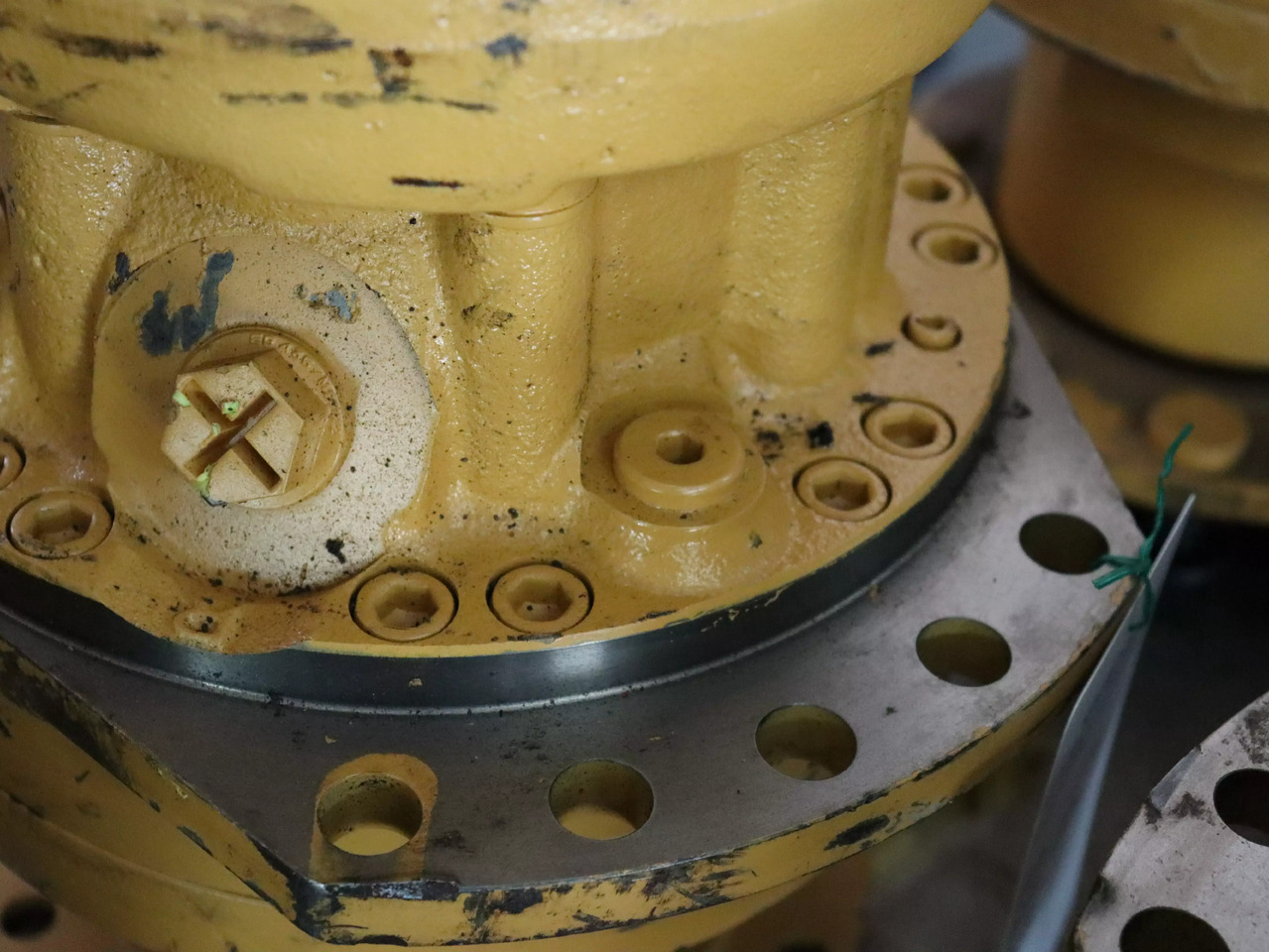 POCLAIN MSE08-2-125-F09-1B10-5EJPW - Hydraulic motor for Construction machinery: picture 3 POCLAIN MSE08-2-125-F09-1B10-5EJPW - Hydraulic motor for Construction machinery: picture 3