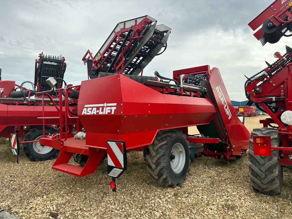 ASA-Lift MC1010E - Grape harvesting machine: picture 5 ASA-Lift MC1010E - Grape harvesting machine: picture 5