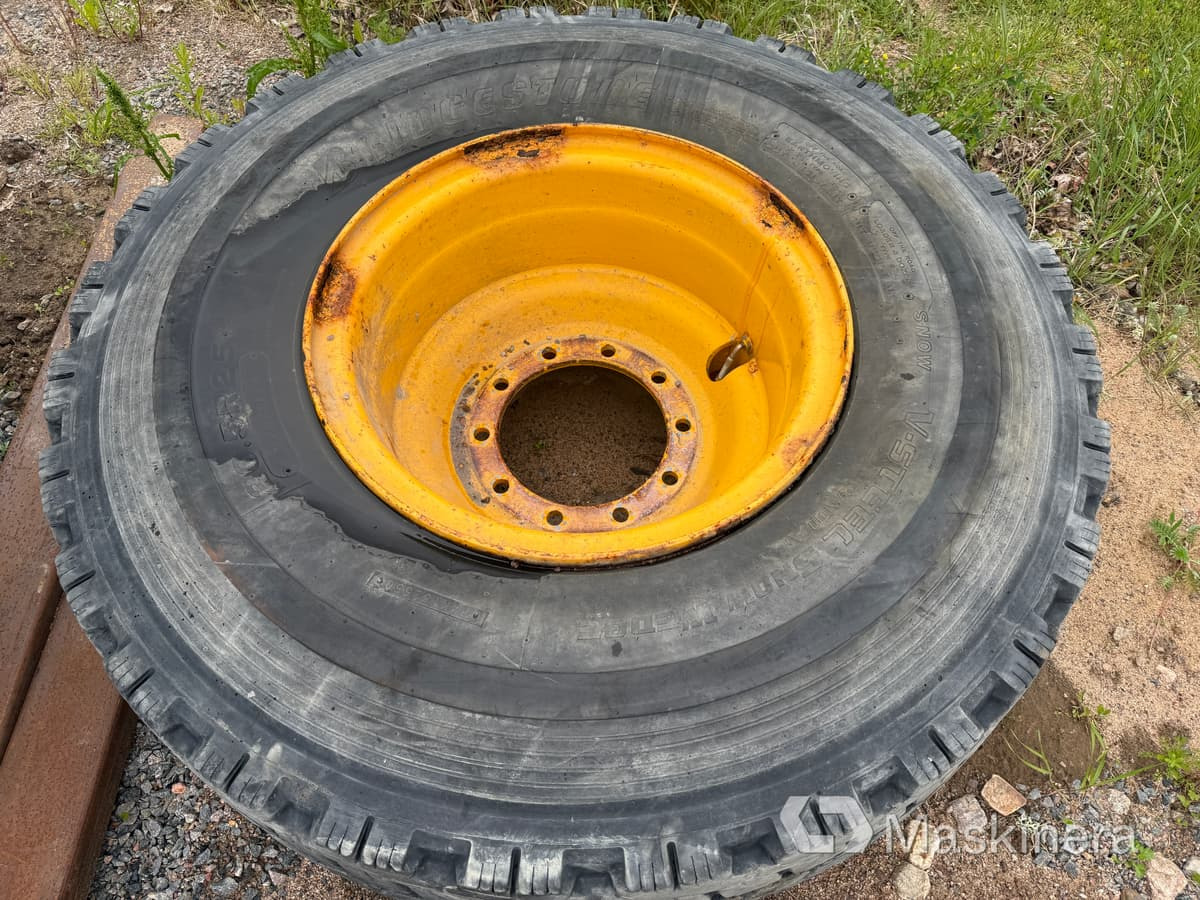 Bridgestone v steel snow 4 st entreprenad däck på fälg 20.5R25 - Wheel and tire package for Construction machinery: picture 3 Bridgestone v steel snow 4 st entreprenad däck på fälg 20.5R25 - Wheel and tire package for Construction machinery: picture 3