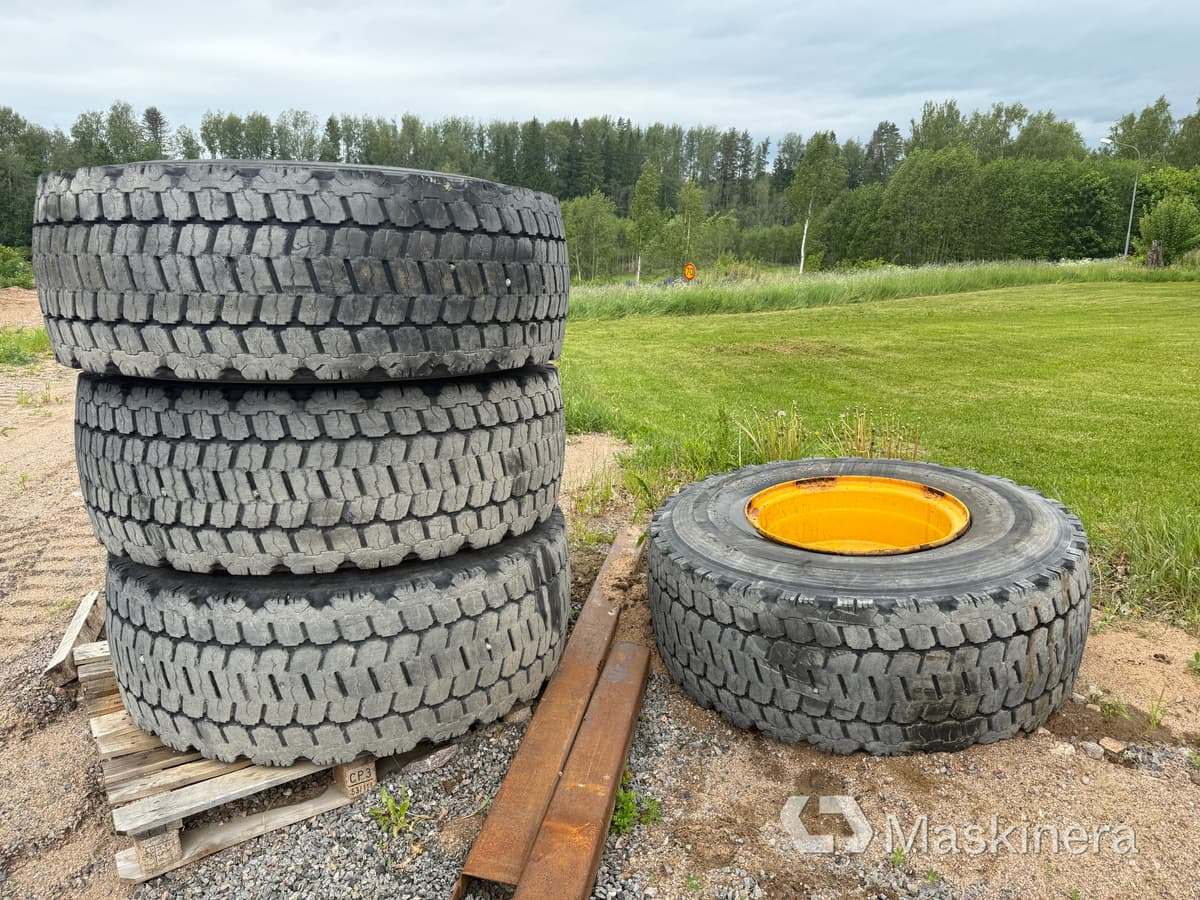 Bridgestone v steel snow 4 st entreprenad däck på fälg 20.5R25 - Wheel and tire package for Construction machinery: picture 2 Bridgestone v steel snow 4 st entreprenad däck på fälg 20.5R25 - Wheel and tire package for Construction machinery: picture 2