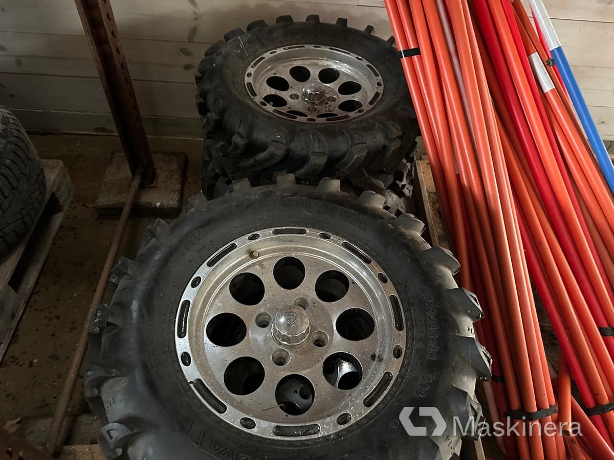 Däck ATV Innova Mud Gear AT27x12-14 AT27x10-14 - Wheel and tire package for Side-by-side/ ATV: picture 3 Däck ATV Innova Mud Gear AT27x12-14 AT27x10-14 - Wheel and tire package for Side-by-side/ ATV: picture 3