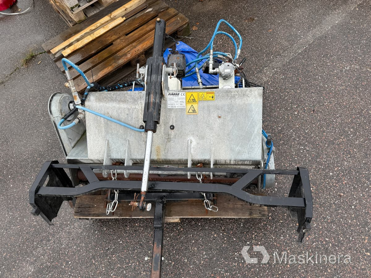 Fjärås 250/1100 Sandspridare Fjärås med Hondamotor - Sand/ Salt spreader: picture 4 Fjärås 250/1100 Sandspridare Fjärås med Hondamotor - Sand/ Salt spreader: picture 4