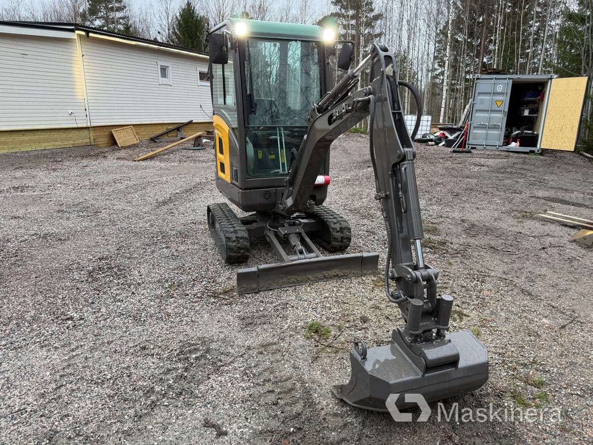 Grävmaskin Volvo EC18C med redskap - Crawler excavator: picture 2 Grävmaskin Volvo EC18C med redskap - Crawler excavator: picture 2