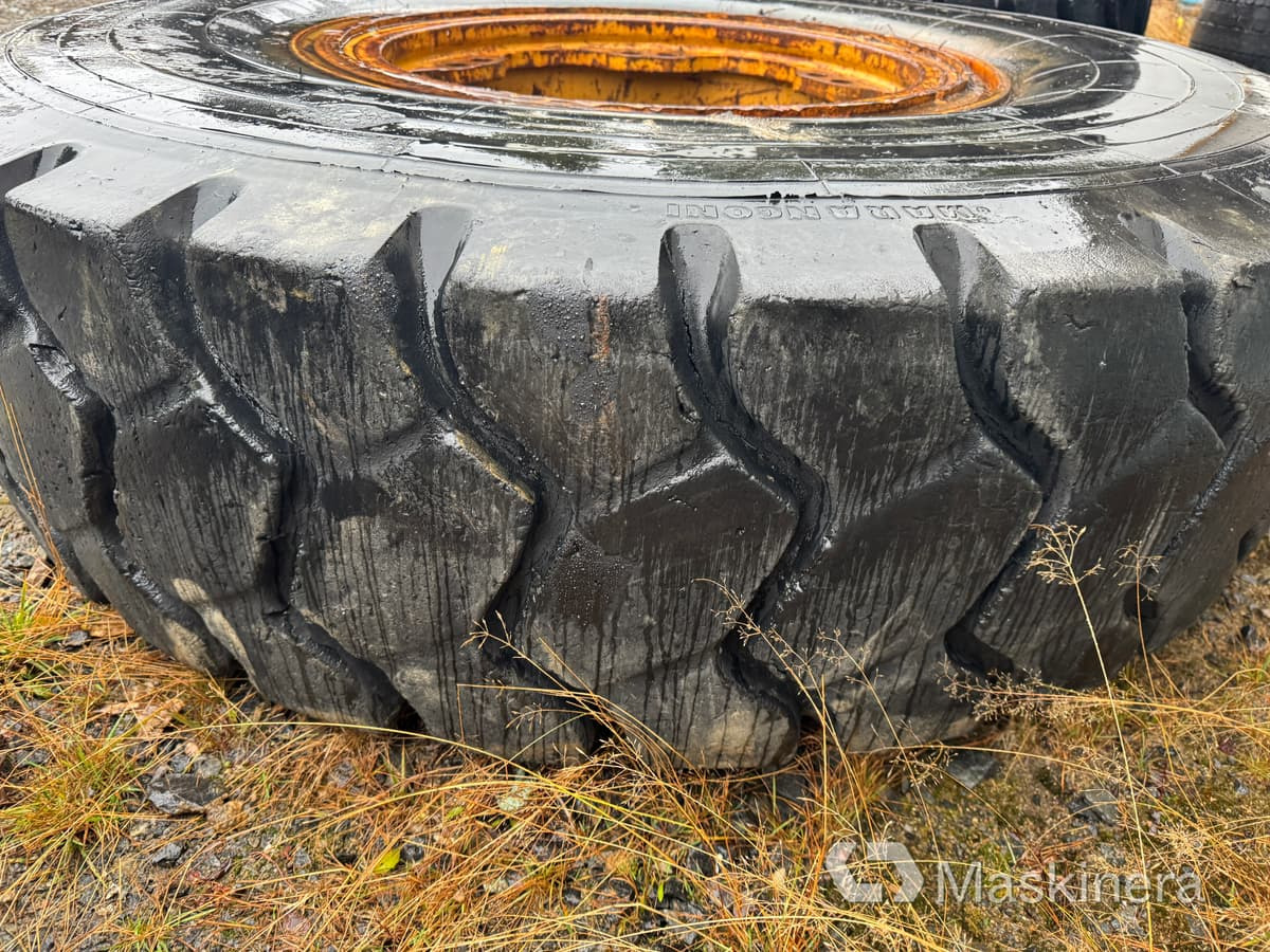 Hjul Marangoni 18.00-33 MDT - Wheel and tire package for Construction machinery: picture 4 Hjul Marangoni 18.00-33 MDT - Wheel and tire package for Construction machinery: picture 4