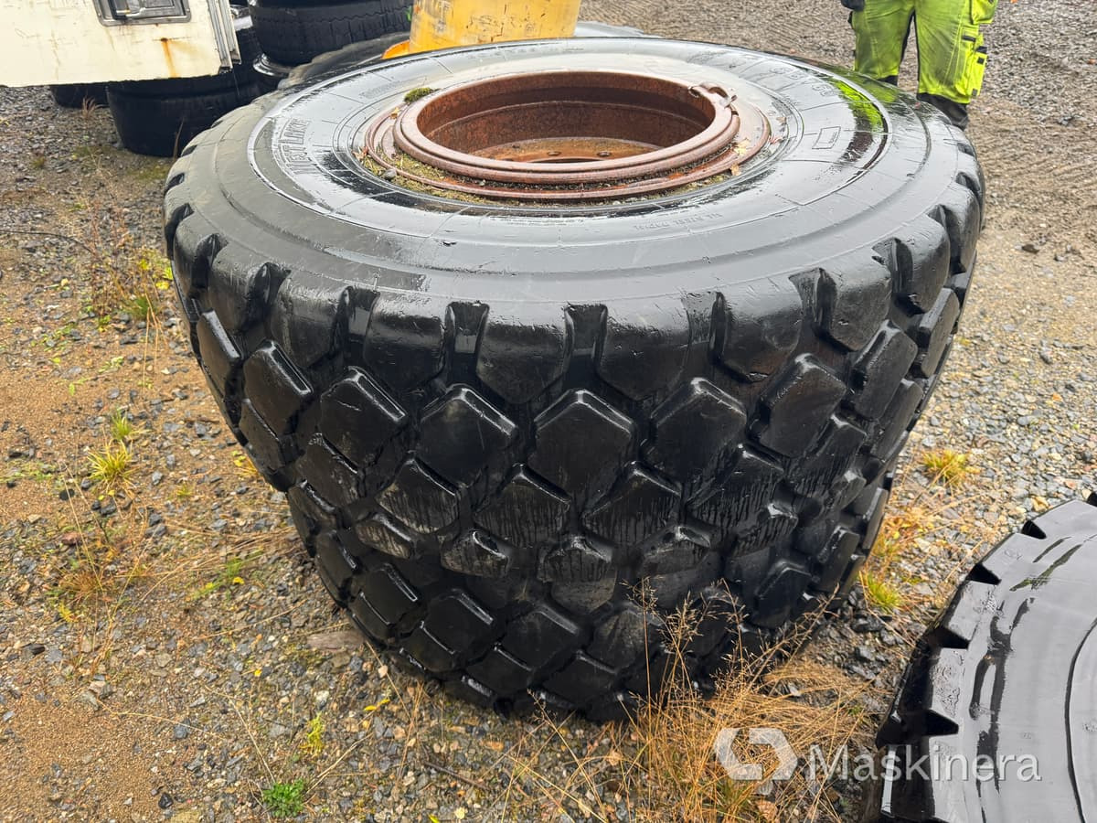 Hjul West Lake 20.5R25 CB760 - Wheel and tire package for Construction machinery: picture 3 Hjul West Lake 20.5R25 CB760 - Wheel and tire package for Construction machinery: picture 3