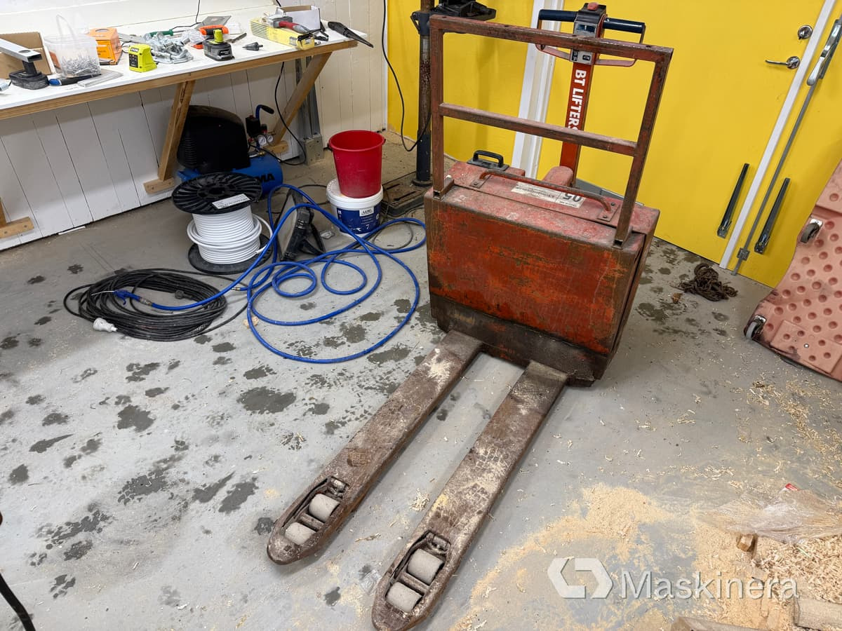 Pallyft BT-truck PPT 1250 E ink laddare - Pallet truck: picture 1 Pallyft BT-truck PPT 1250 E ink laddare - Pallet truck: picture 1