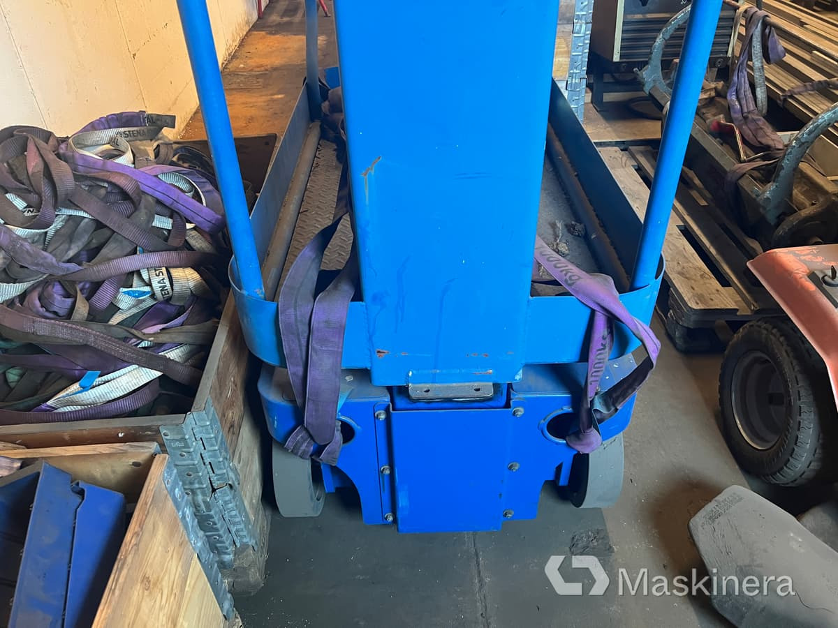 Pelarlift UpRight TM12 - Vertical mast lift: picture 5 Pelarlift UpRight TM12 - Vertical mast lift: picture 5