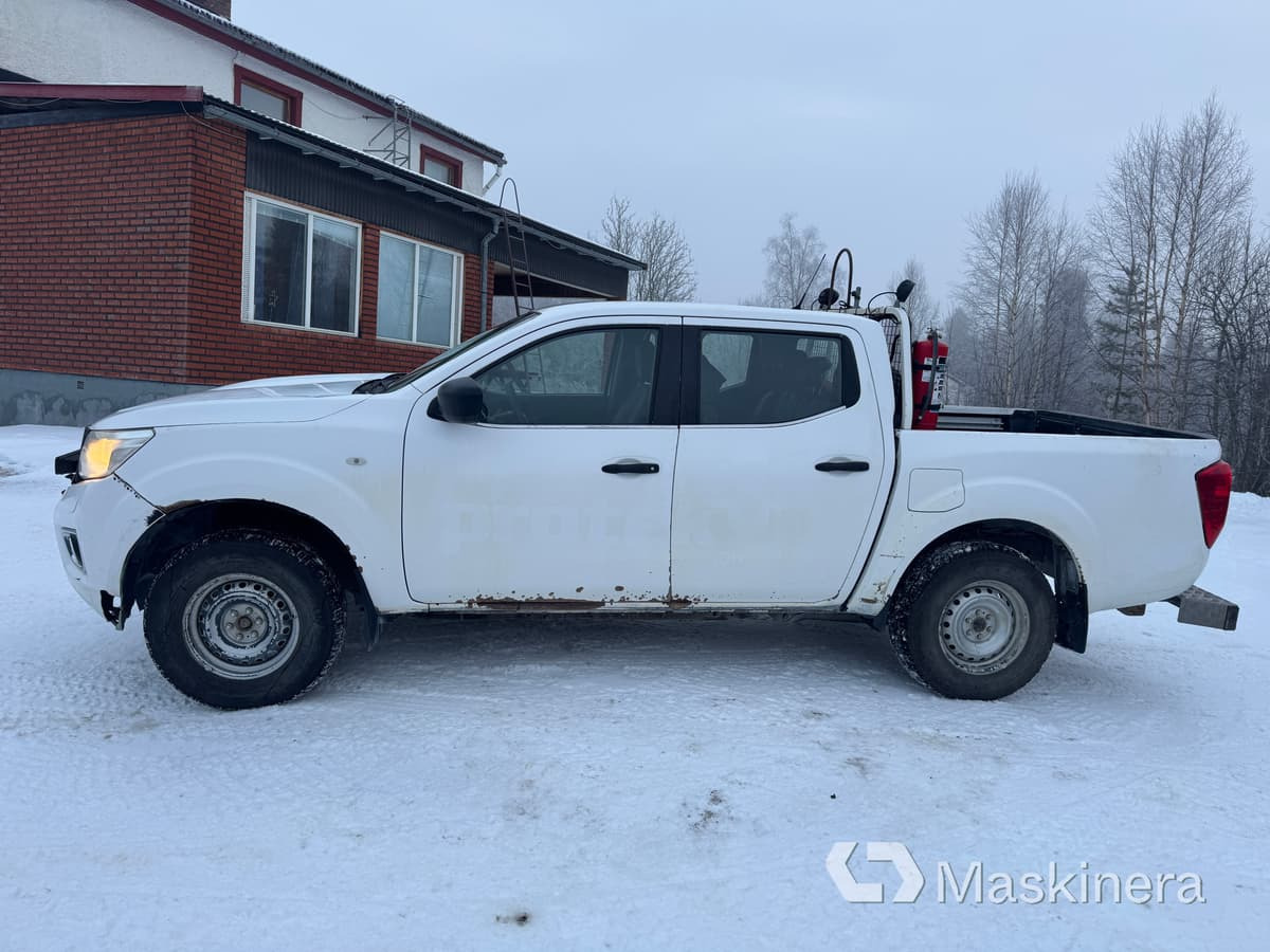 Pickup Nissan Navara med dubbelhytt - Small van: picture 2 Pickup Nissan Navara med dubbelhytt - Small van: picture 2