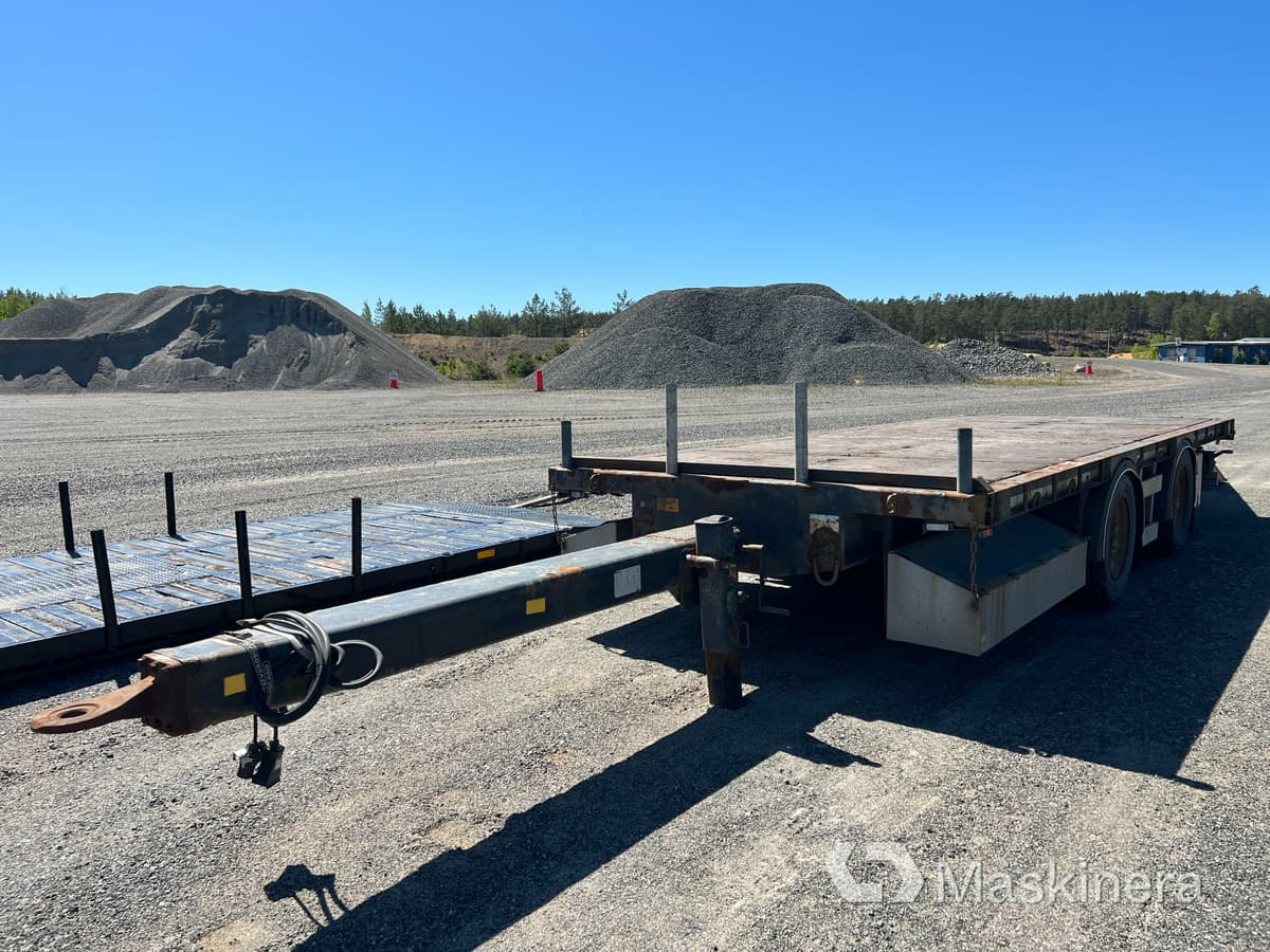 Släp Närko C2YP53G11 med ramper - Low loader trailer: picture 1 Släp Närko C2YP53G11 med ramper - Low loader trailer: picture 1