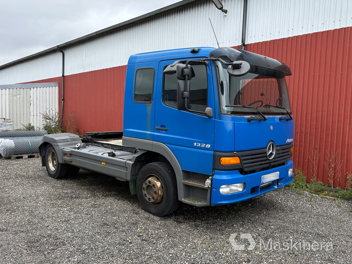 Lastbil Mercedes-Benz Atego 1328 LS 4X - Tractor unit: picture 1 Lastbil Mercedes-Benz Atego 1328 LS 4X - Tractor unit: picture 1