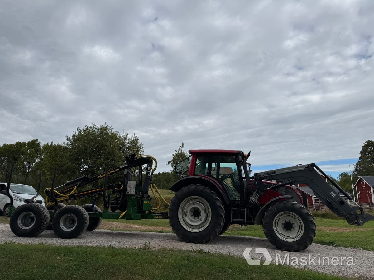 Valtra N121 & Farma CT 6,5-12 Traktor Valtra N121 Advance med frontlastare & Skogskärra Farma T12 - Farm tractor: picture 5 Valtra N121 & Farma CT 6,5-12 Traktor Valtra N121 Advance med frontlastare & Skogskärra Farma T12 - Farm tractor: picture 5