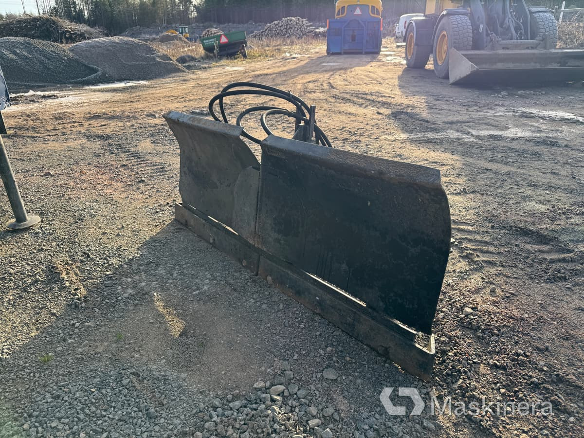 Vikplog / Snöblad 3-punktsfäste - Snow plough: picture 1 Vikplog / Snöblad 3-punktsfäste - Snow plough: picture 1