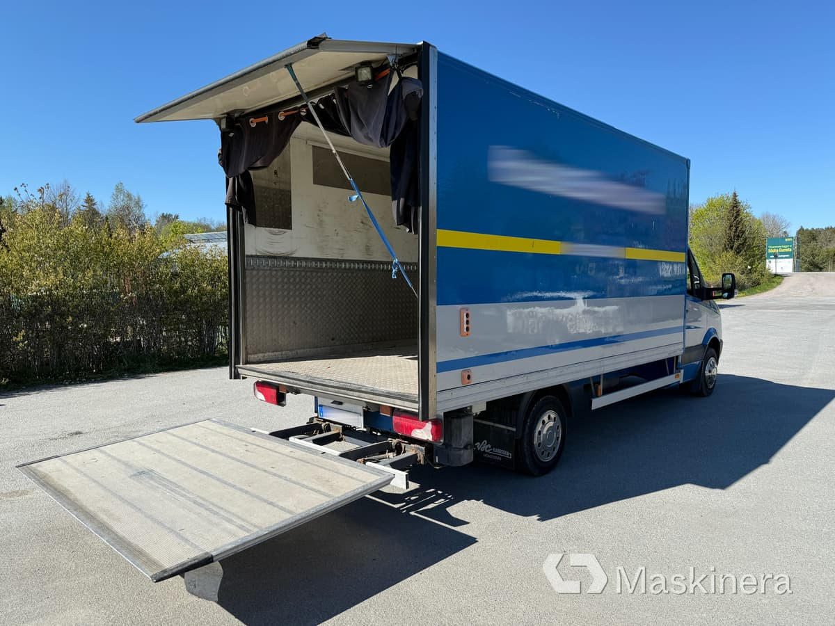 Volkswagen Crafter 50 2.5 TDI Volkswagen Crafter 2.5 TDI Skåp/Bakgavellyft - Box van: picture 5 Volkswagen Crafter 50 2.5 TDI Volkswagen Crafter 2.5 TDI Skåp/Bakgavellyft - Box van: picture 5