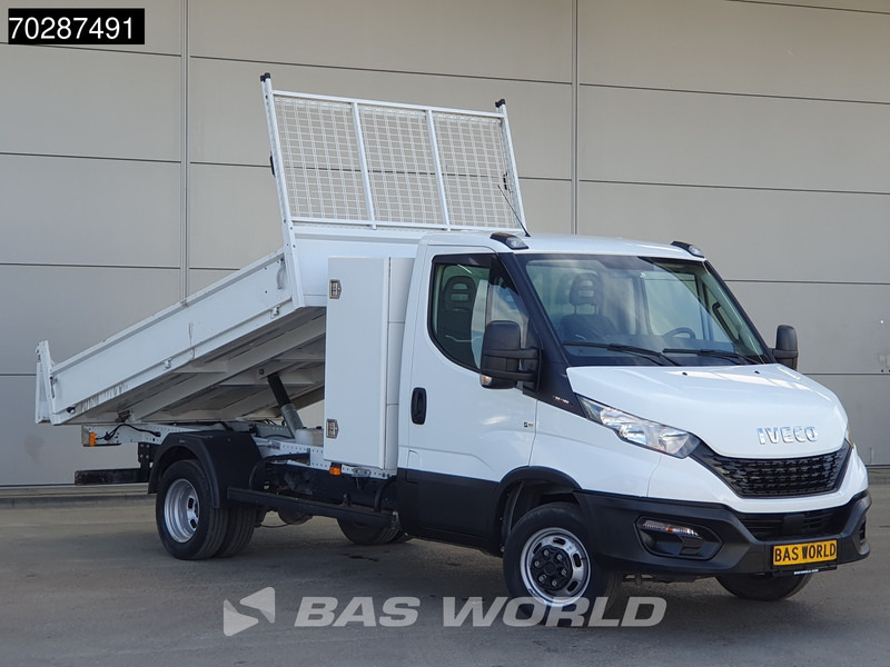Iveco Daily 35C16 3.0L Kipper met Kist Dubbellucht 3,5t Trekhaak Navi Airco Cruise Camera Euro6 Tipper Benne Kieper 2m3 Airco Trekhaak Cruis - Tipper van: picture 3 Iveco Daily 35C16 3.0L Kipper met Kist Dubbellucht 3,5t Trekhaak Navi Airco Cruise Camera Euro6 Tipper Benne Kieper 2m3 Airco Trekhaak Cruis - Tipper van: picture 3