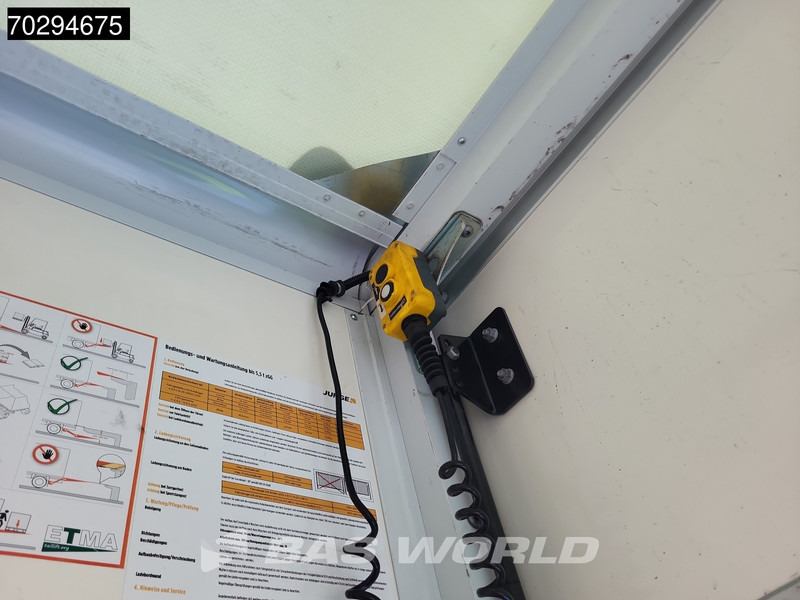 Box van Iveco Daily 35C16 Laadklep Automaat Dubbellucht Bakwagen 160PK Airco Camera Euro6 Meubelbak Koffer Airco: picture 8 Box van Iveco Daily 35C16 Laadklep Automaat Dubbellucht Bakwagen 160PK Airco Camera Euro6 Meubelbak Koffer Airco: picture 8