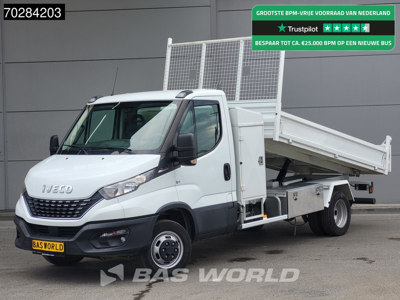 Iveco Daily 35C18 3.0L Automaat Kipper met Kist Dubbellucht 3,5t Trekhaak Cruise Euro6 Tipper Benne Kieper 2m3 Trekhaak Cruise control - Tipper van: picture 1 Iveco Daily 35C18 3.0L Automaat Kipper met Kist Dubbellucht 3,5t Trekhaak Cruise Euro6 Tipper Benne Kieper 2m3 Trekhaak Cruise control - Tipper van: picture 1