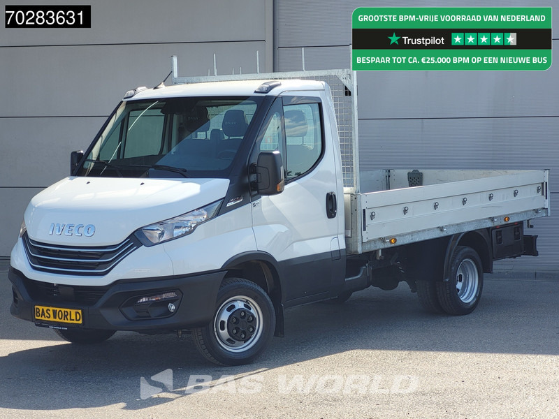 Iveco Daily 35C18 3.0L Open Laadbak Dubbellucht 3,5t Trekhaak Airco Cruise Camera Parkeersensoren Euro6 Meubelbak Koffer Airco Trekhaak Crui - Flatbed van: picture 1 Iveco Daily 35C18 3.0L Open Laadbak Dubbellucht 3,5t Trekhaak Airco Cruise Camera Parkeersensoren Euro6 Meubelbak Koffer Airco Trekhaak Crui - Flatbed van: picture 1