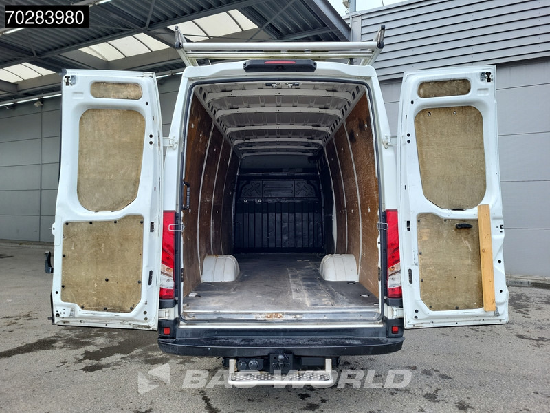 Iveco Daily 35C18 Automaat Dubbellucht L3H2 3,5t Trekhaak Airco Camera Imperiaal Euro6 L4H2 16m3 Airco Trekhaak Cruise control - Panel van: picture 3 Iveco Daily 35C18 Automaat Dubbellucht L3H2 3,5t Trekhaak Airco Camera Imperiaal Euro6 L4H2 16m3 Airco Trekhaak Cruise control - Panel van: picture 3