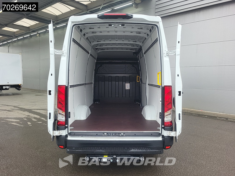 Iveco Daily 35S21 3.0L Automaat Black Edition 2025 model L2H2 Trekhaak Tacho ACC LED CarPlay Velgen Camera 12m3 Airco Trekhaak - Panel van: picture 3 Iveco Daily 35S21 3.0L Automaat Black Edition 2025 model L2H2 Trekhaak Tacho ACC LED CarPlay Velgen Camera 12m3 Airco Trekhaak - Panel van: picture 3