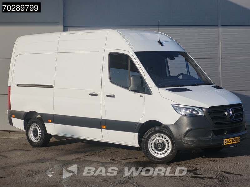 Mercedes-Benz Sprinter 314 CDI Automaat L2H2 LED Airco Cruise Camera MBUX CarPlay Euro6 L2 12m3 Airco Cruise control - Small van: picture 3 Mercedes-Benz Sprinter 314 CDI Automaat L2H2 LED Airco Cruise Camera MBUX CarPlay Euro6 L2 12m3 Airco Cruise control - Small van: picture 3
