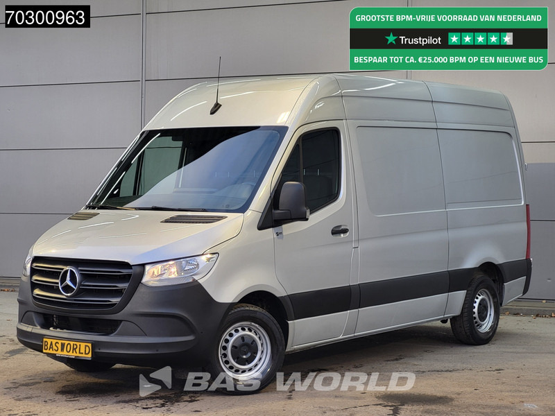 Mercedes-Benz Sprinter 315 CDI Automaat L2H2 150PK Airco Camera Parkeersensoren MBUX CarPlay Euro6 L2 12m3 Airco - Small van: picture 1 Mercedes-Benz Sprinter 315 CDI Automaat L2H2 150PK Airco Camera Parkeersensoren MBUX CarPlay Euro6 L2 12m3 Airco - Small van: picture 1