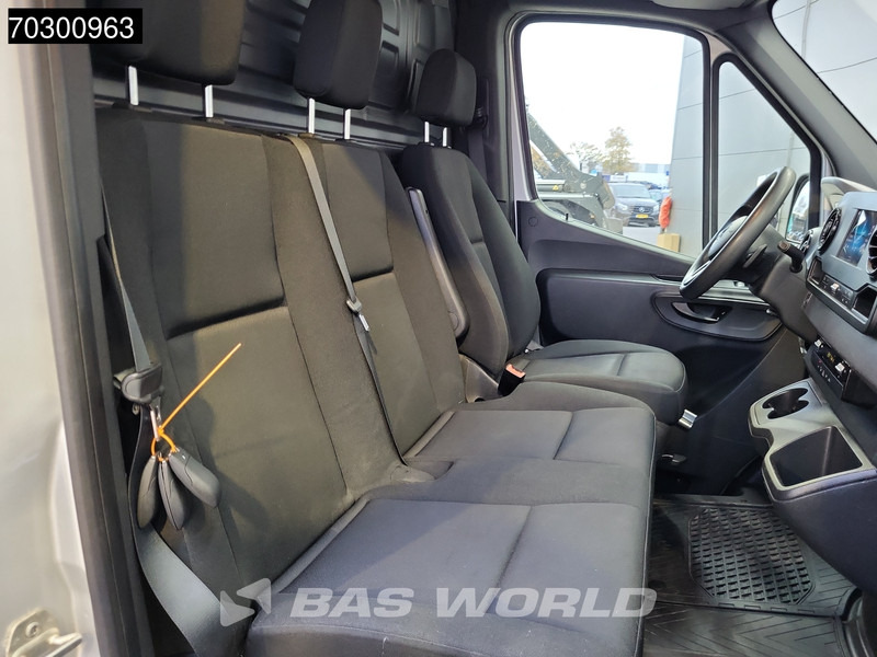 Small van Mercedes-Benz Sprinter 315 CDI Automaat L2H2 150PK Airco Camera Parkeersensoren MBUX CarPlay Euro6 L2 12m3 Airco: picture 11