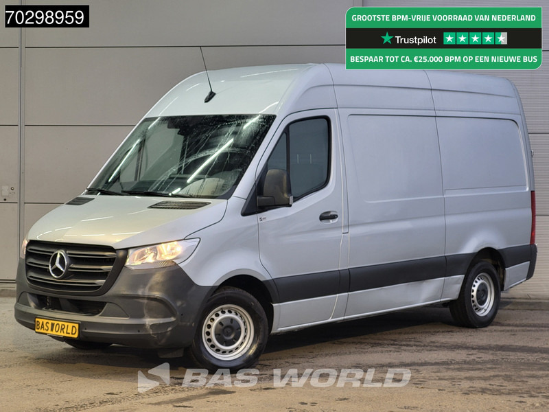 Mercedes-Benz Sprinter 315 CDI Automaat L2H2 150PK Airco Camera Parkeersensoren MBUX CarPlay Euro6 L2 12m3 Airco - Small van: picture 1 Mercedes-Benz Sprinter 315 CDI Automaat L2H2 150PK Airco Camera Parkeersensoren MBUX CarPlay Euro6 L2 12m3 Airco - Small van: picture 1